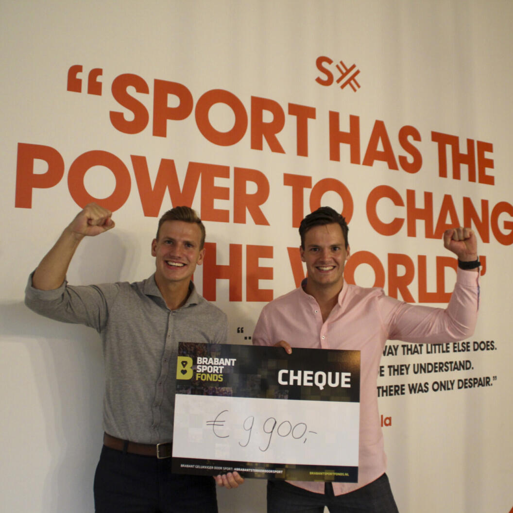 Cheque uitreiking BSF 1 2