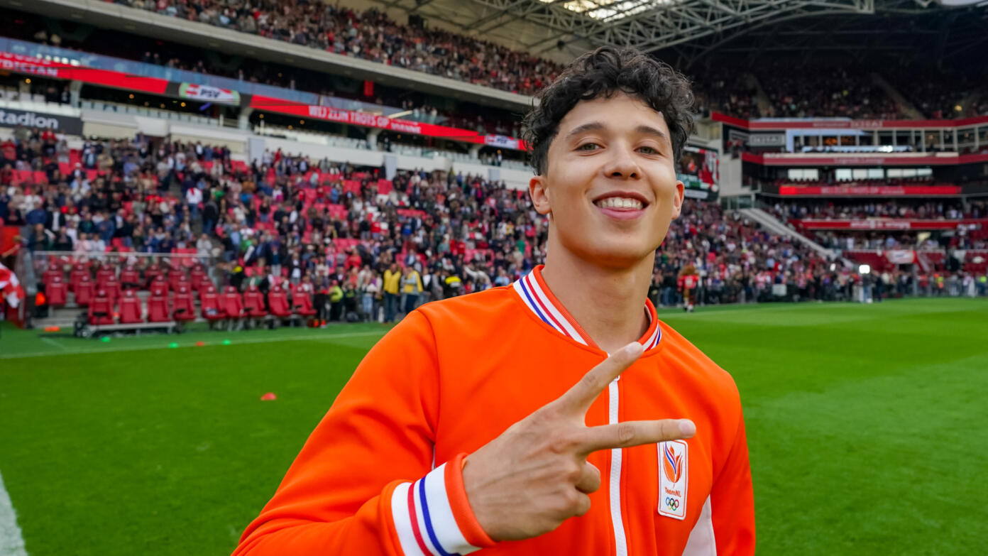 Br Sport Philips Stadion Paul Raats 77