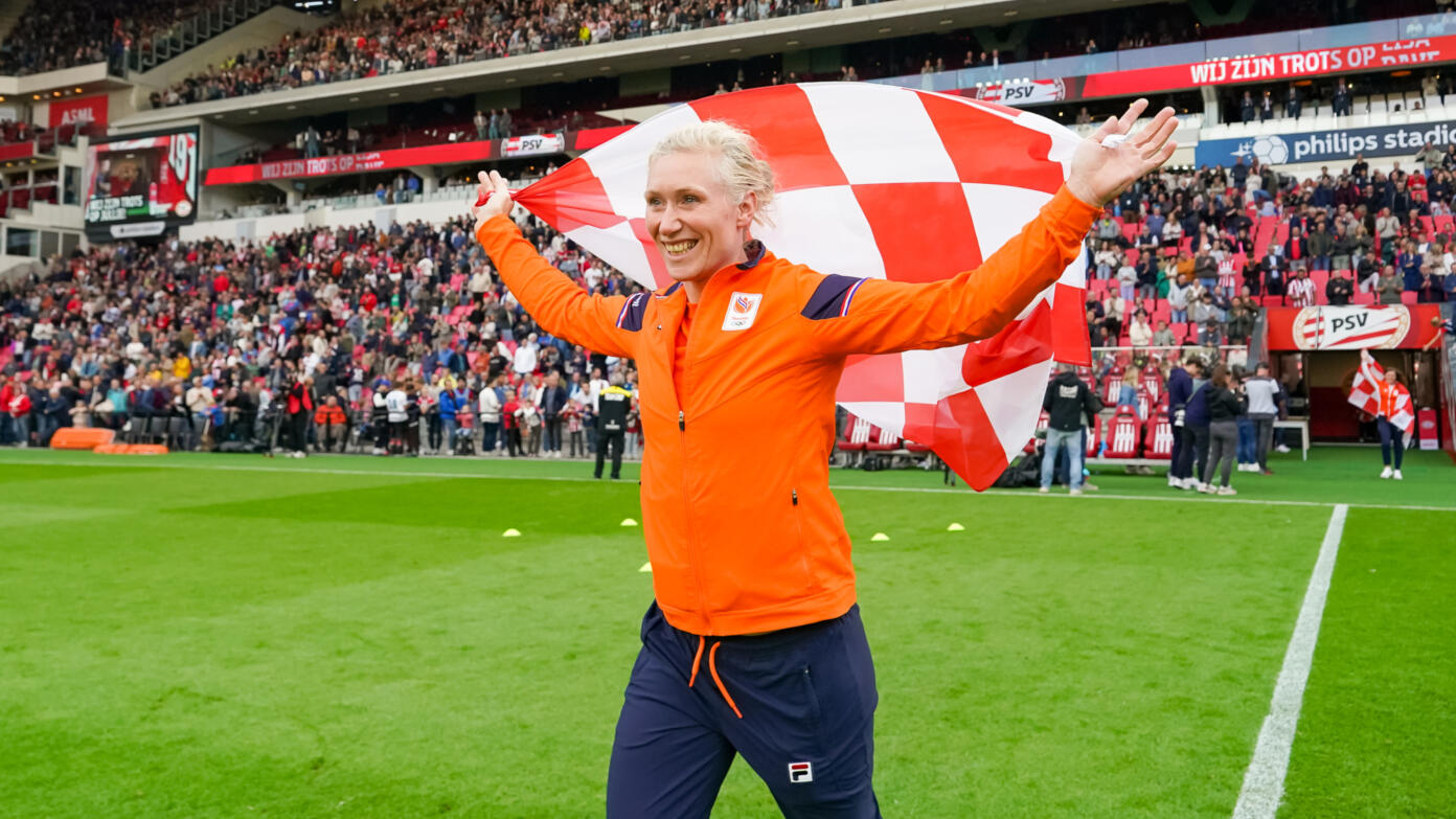 Br Sport Philips Stadion Paul Raats 85