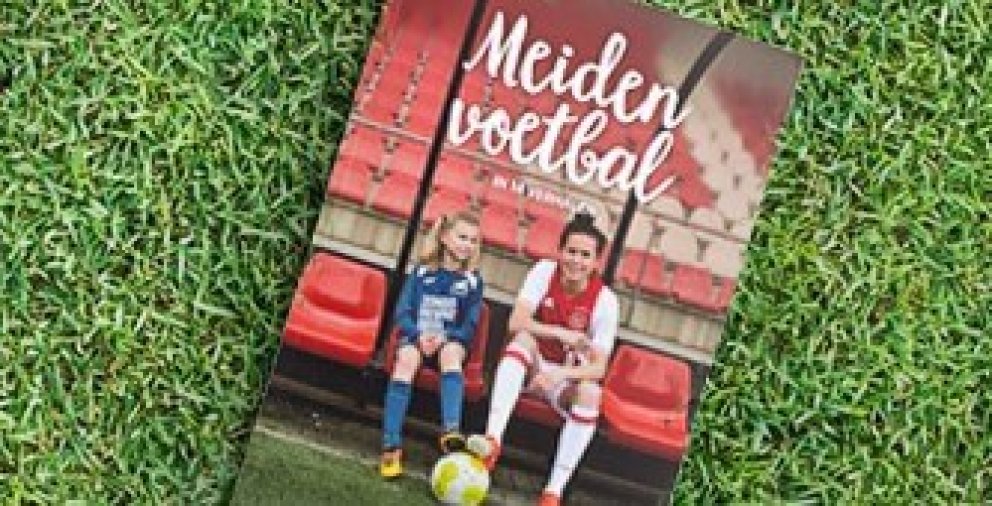 Meidenvoetbalboek