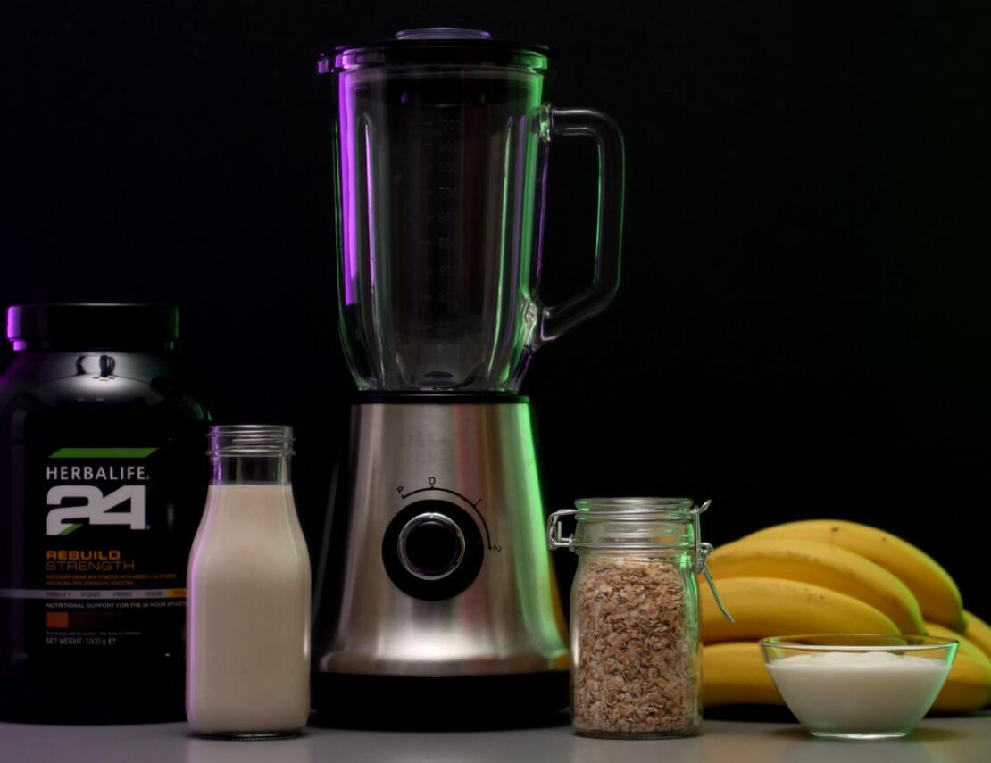 Rebuild Strength Overnight Oats