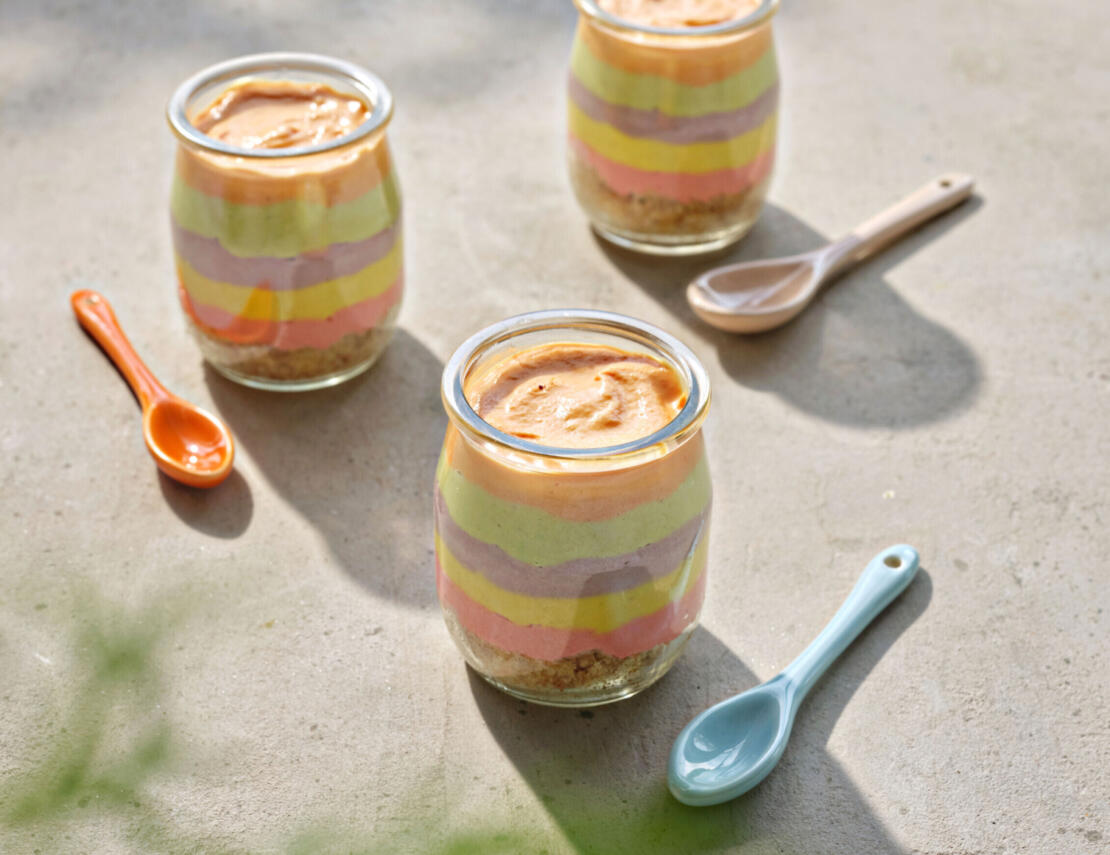 De Zomer Op Tafel Regenboog Cheesecake