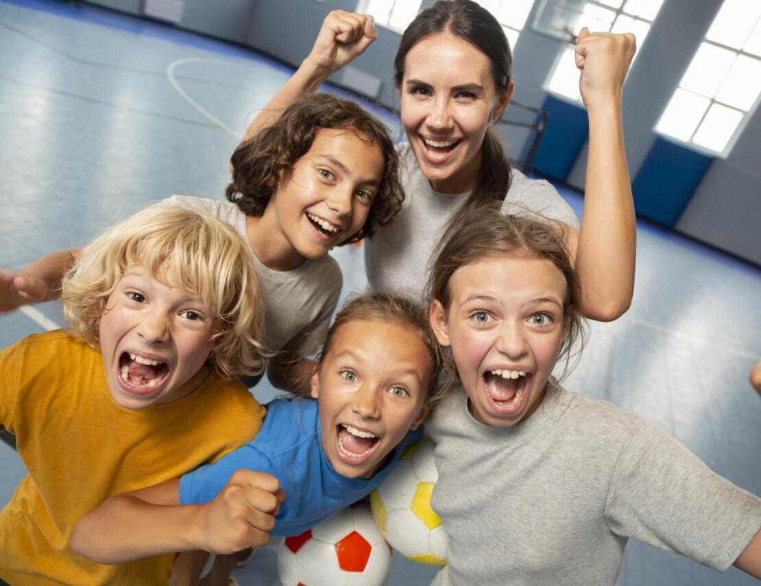 1500 sporttassen gedoneerd aan de jeugd in Venray