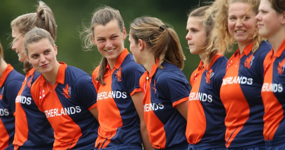 KNCB | Dutch national women's team back in Netherlands