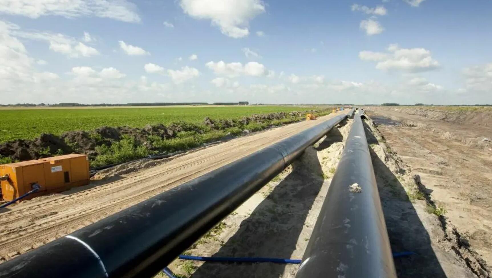 Leidingaanleg in landschap