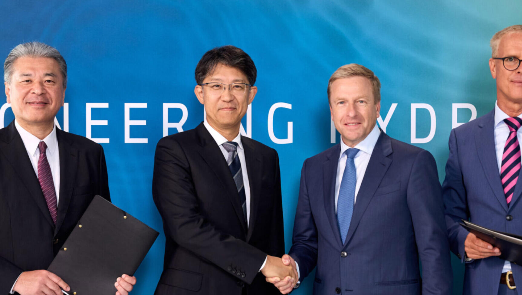 Toyota Motor Corporation en BMW Group versterken samenwer 2000x800