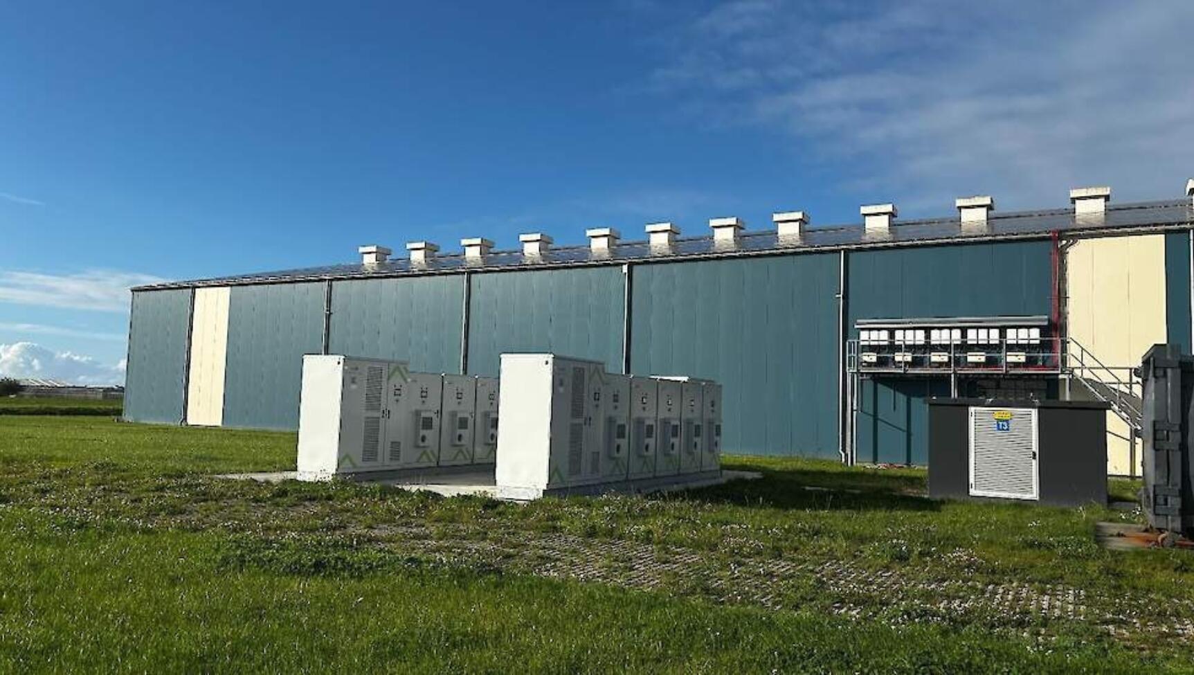 Batterij bas karsten detail