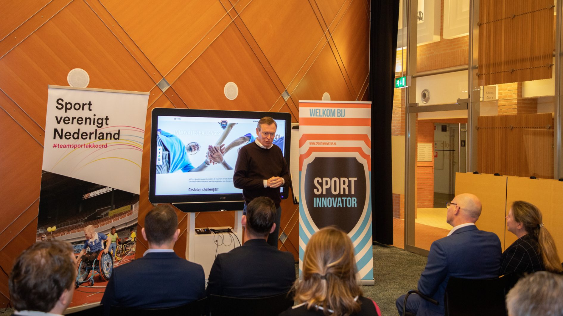 200204 Uitreiking Cheques Innovatiechallenges 002 headere