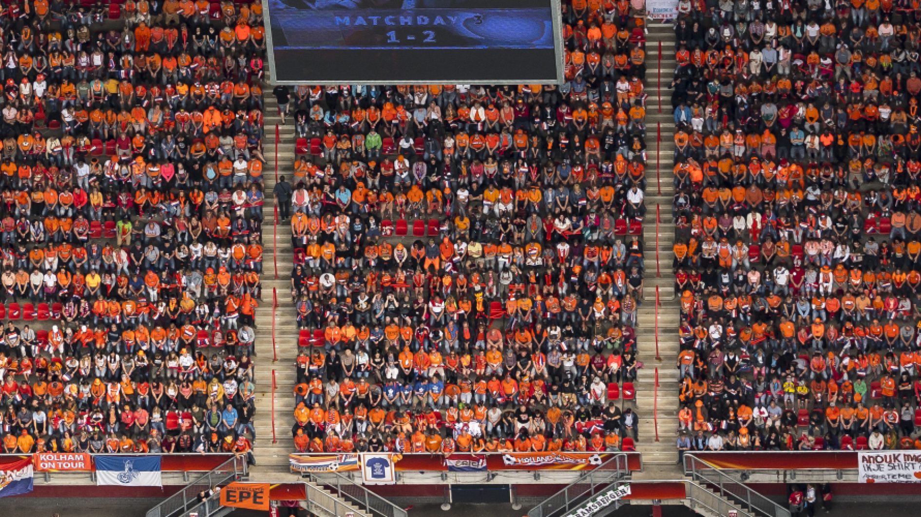 Stadion volle tribune L